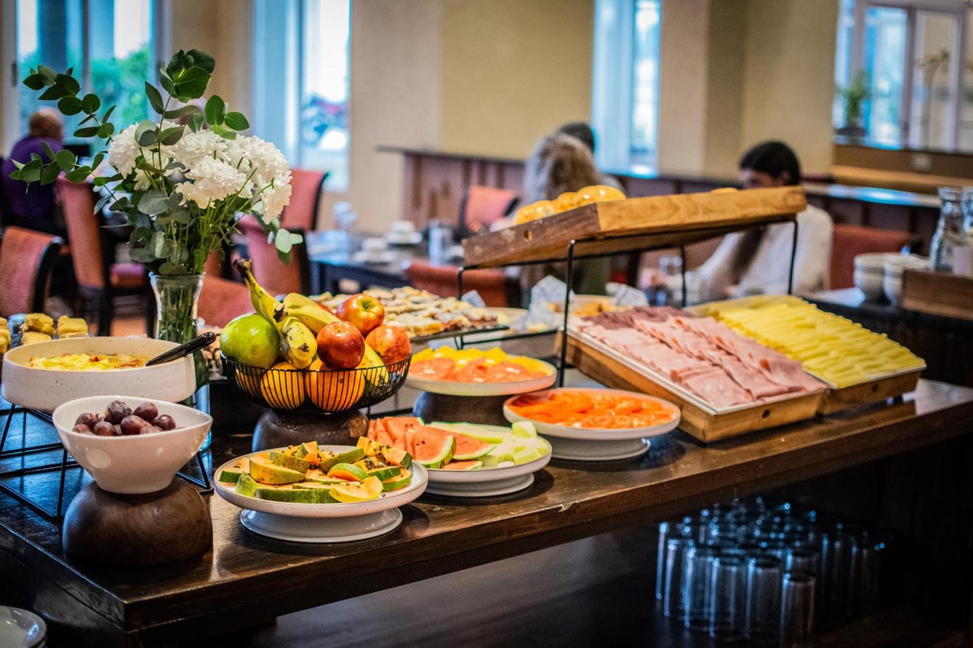 Wyndham Garden Campana Hotel Luaran gambar