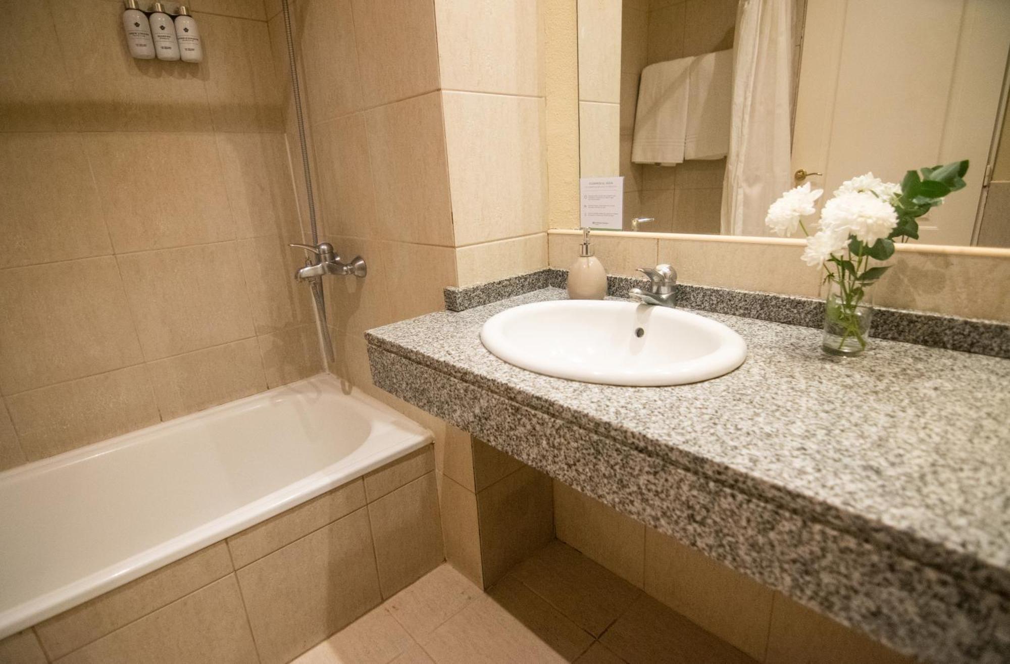 Wyndham Garden Campana Hotel Luaran gambar