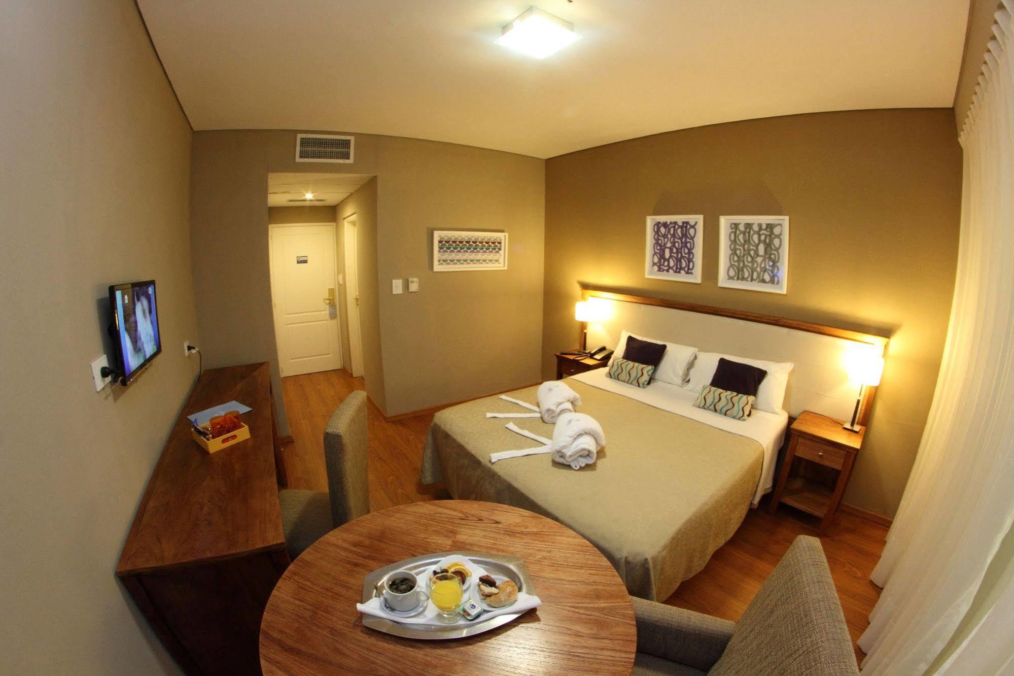 Wyndham Garden Campana Hotel Luaran gambar