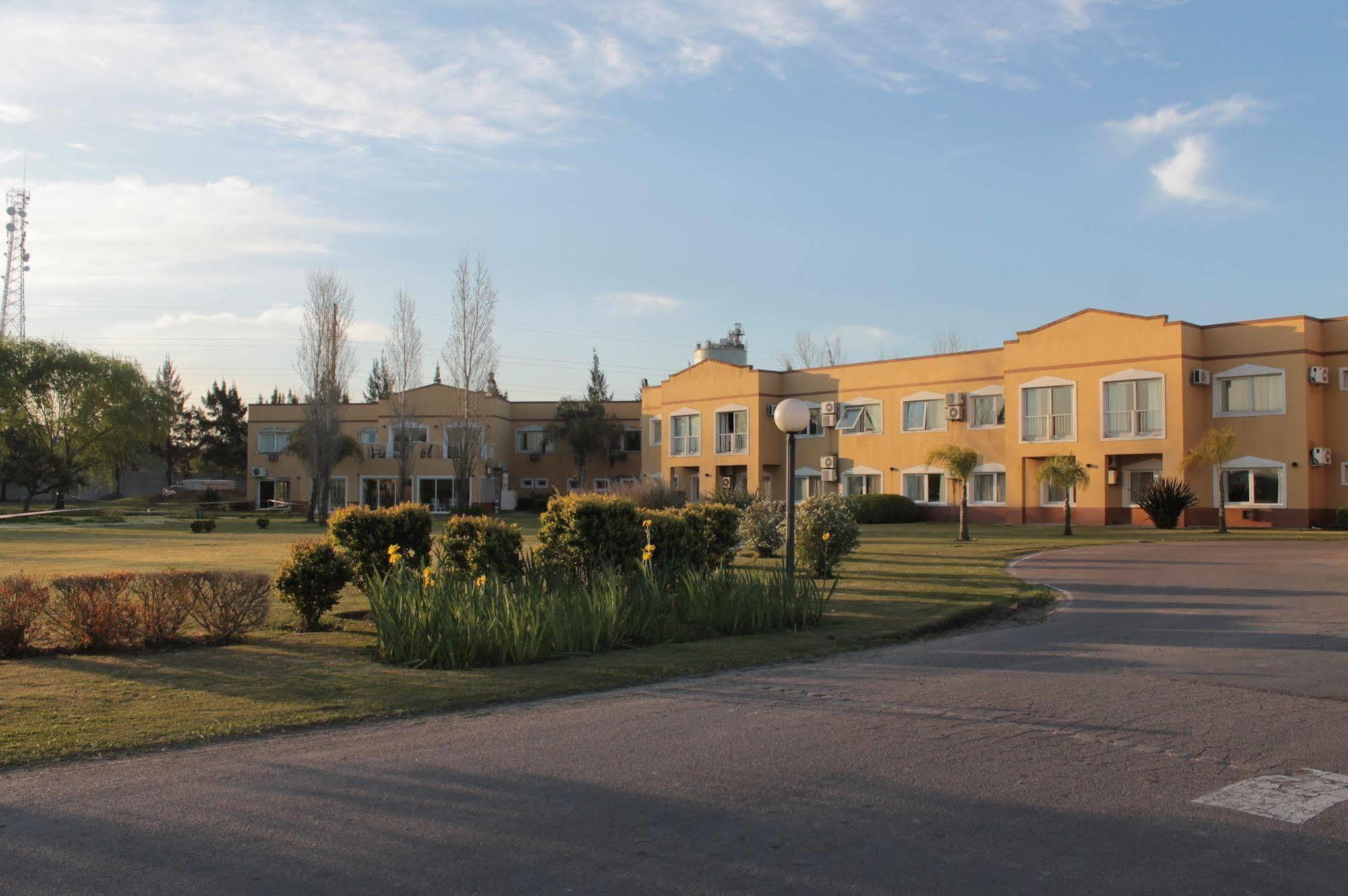 Wyndham Garden Campana Hotel Luaran gambar